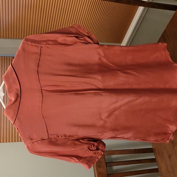 Bellatrix silk blouse, size Small, color apricot - Picture 5 of 11